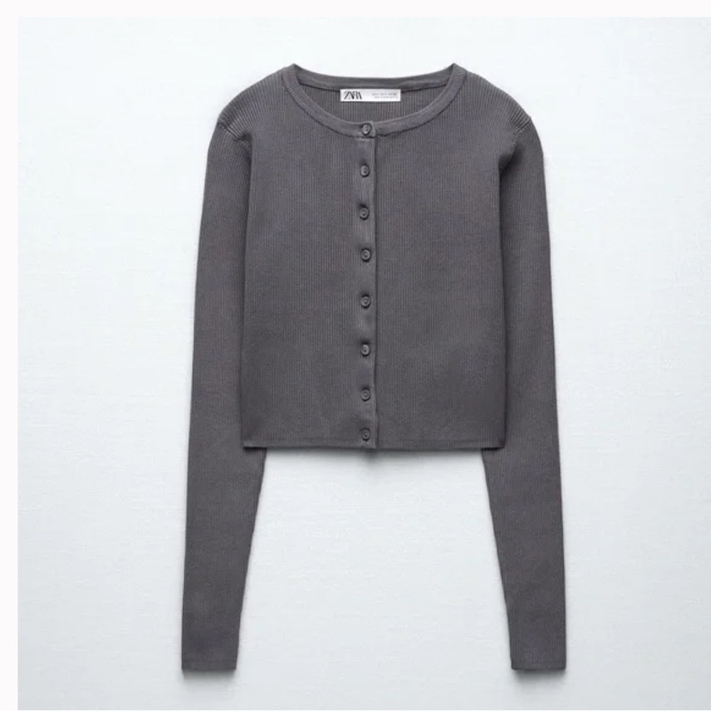 Womens Ribbed Button-Front Cardigan Sweater - Gray - Picture 4 of 8